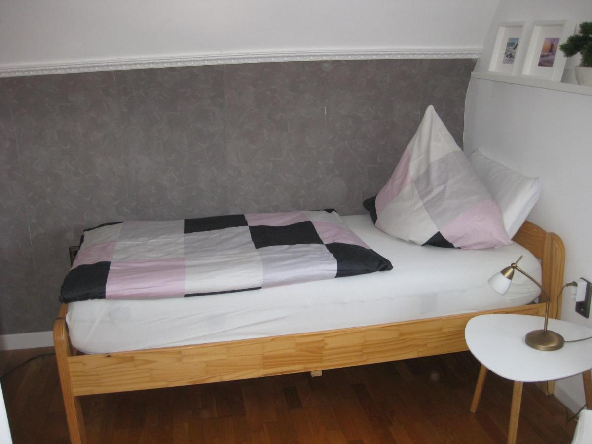 Bella Colonia Vieren Appartement Hürth Buitenkant foto